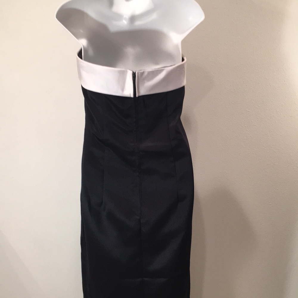 Simple And Elegant Strapless Gown - image 6